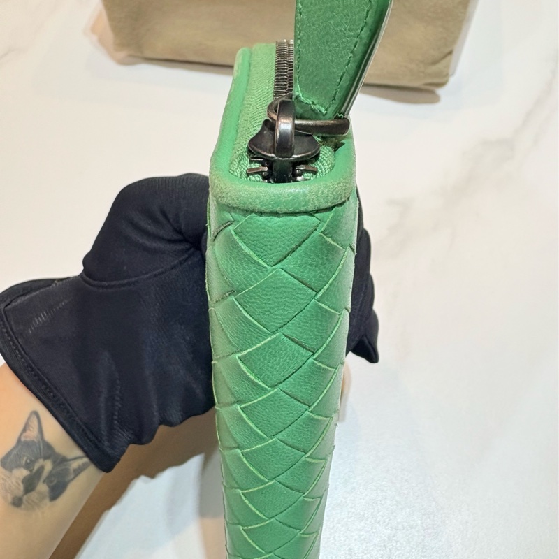 Bottega Veneta 淺綠長夾 二手狀況好(有防塵袋沒盒子)-16