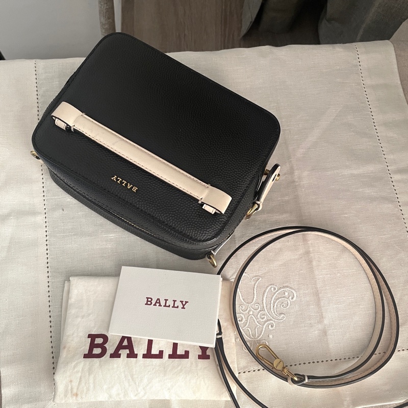Bally 相機包/豆腐包/18cm小方胖/方胖子/箱包/手機包🍄正品🍄況優🍄肩背/側背/斜背🍄不廢小包手機可入-8