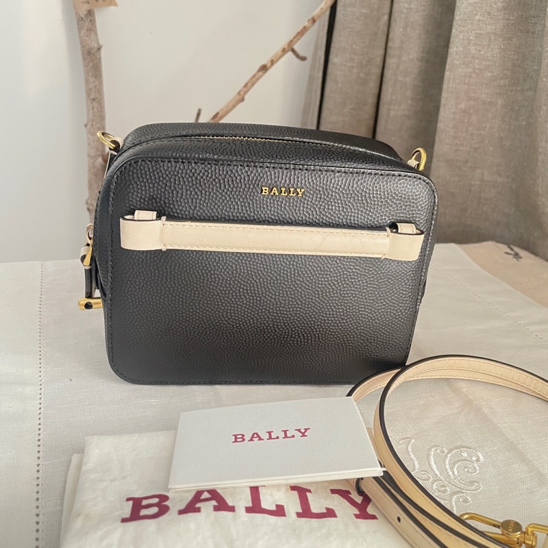 Bally 相機包/豆腐包/18cm小方胖/方胖子/箱包/手機包🍄正品🍄況優🍄肩背/側背/斜背🍄不廢小包手機可入-10
