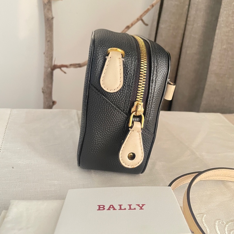 Bally 相機包/豆腐包/18cm小方胖/方胖子/箱包/手機包🍄正品🍄況優🍄肩背/側背/斜背🍄不廢小包手機可入-11