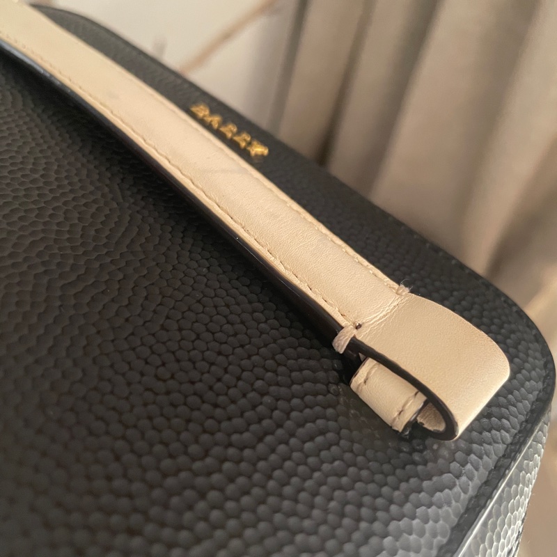 Bally 相機包/豆腐包/18cm小方胖/方胖子/箱包/手機包🍄正品🍄況優🍄肩背/側背/斜背🍄不廢小包手機可入-24