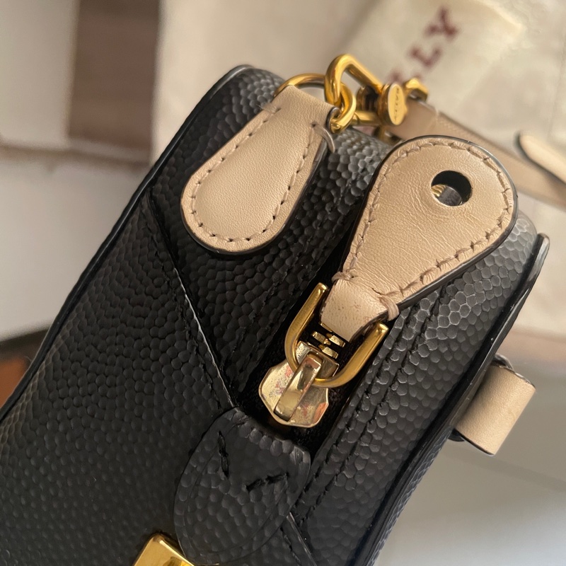 Bally 相機包/豆腐包/18cm小方胖/方胖子/箱包/手機包🍄正品🍄況優🍄肩背/側背/斜背🍄不廢小包手機可入-27