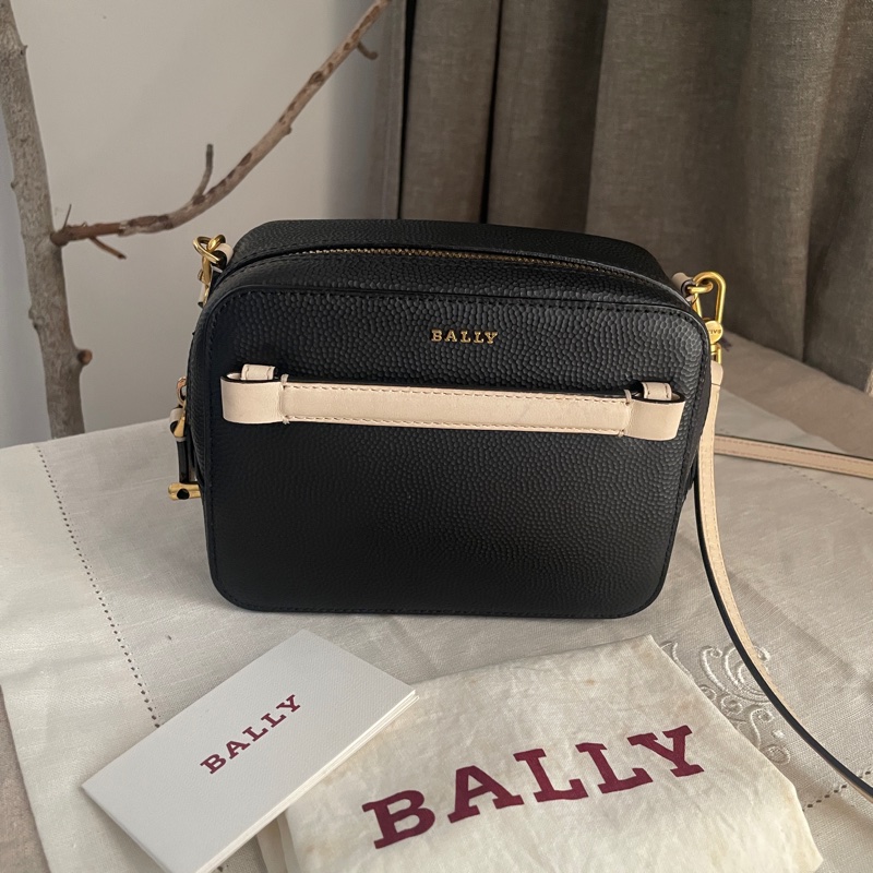 Bally 相機包/豆腐包/18cm小方胖/方胖子/箱包/手機包🍄正品🍄況優🍄肩背/側背/斜背🍄不廢小包手機可入-37