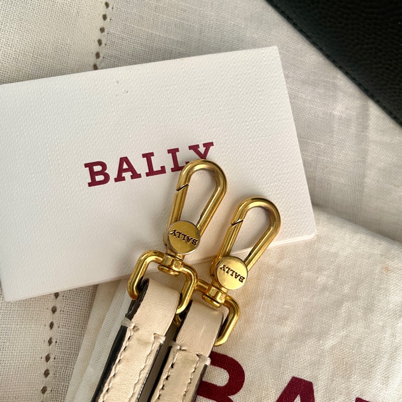 Bally 相機包/豆腐包/18cm小方胖/方胖子/箱包/手機包🍄正品🍄況優🍄肩背/側背/斜背🍄不廢小包手機可入-53