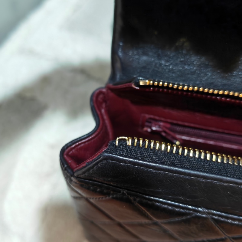 ChanelVintage cf雙肩後背包-24