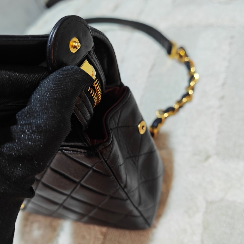 ChanelVintage cf雙肩後背包-25