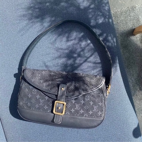 「JL精品代購」9新 Lv 老花 丹寧 腋下包