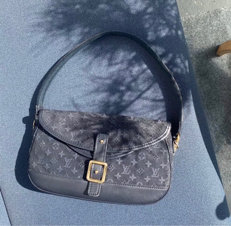 「JL精品代購」9新 Lv 老花 丹寧 腋下包-0