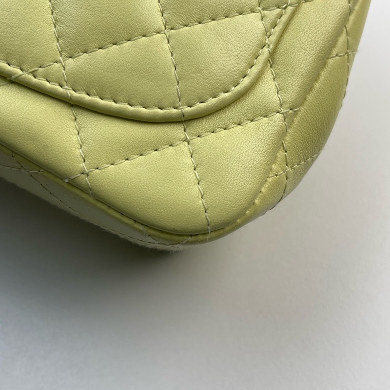 Chanel • 經典Cf 17 小雞黃銀釦羊皮方胖子 芯片款✨-9