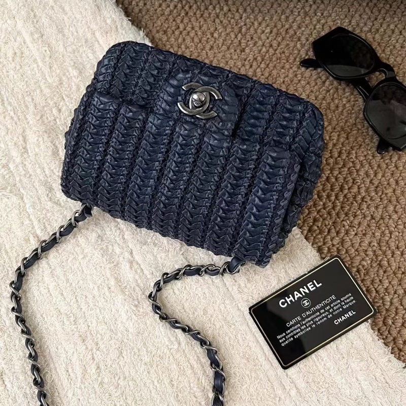 Chanel • Cf 17 深藍牛皮編織銀釦方胖子-1