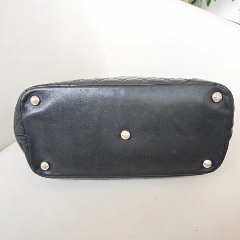 Chanel • 經典康鵬全黑牛皮大號托特包 So Black-8