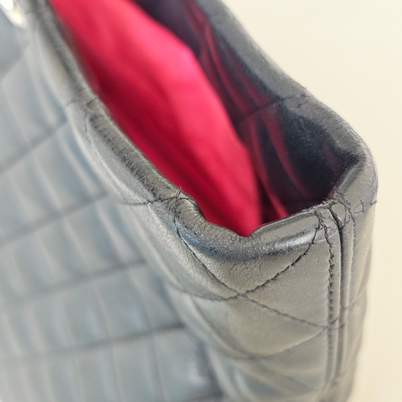 Chanel • 經典康鵬全黑牛皮大號托特包 So Black-23