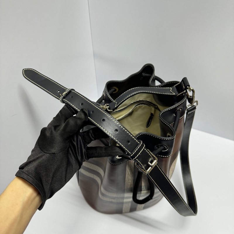 【超稀有💗】 Burberry 經典格紋 水桶包 (專櫃定價11.3萬)-23