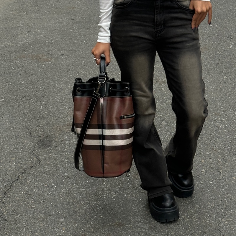 【超稀有💗】 Burberry 經典格紋 水桶包 (專櫃定價11.3萬)-30