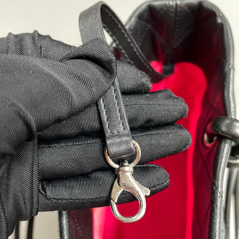 Chanel • 經典康鵬黑白牛皮菜籃子 有卡-12