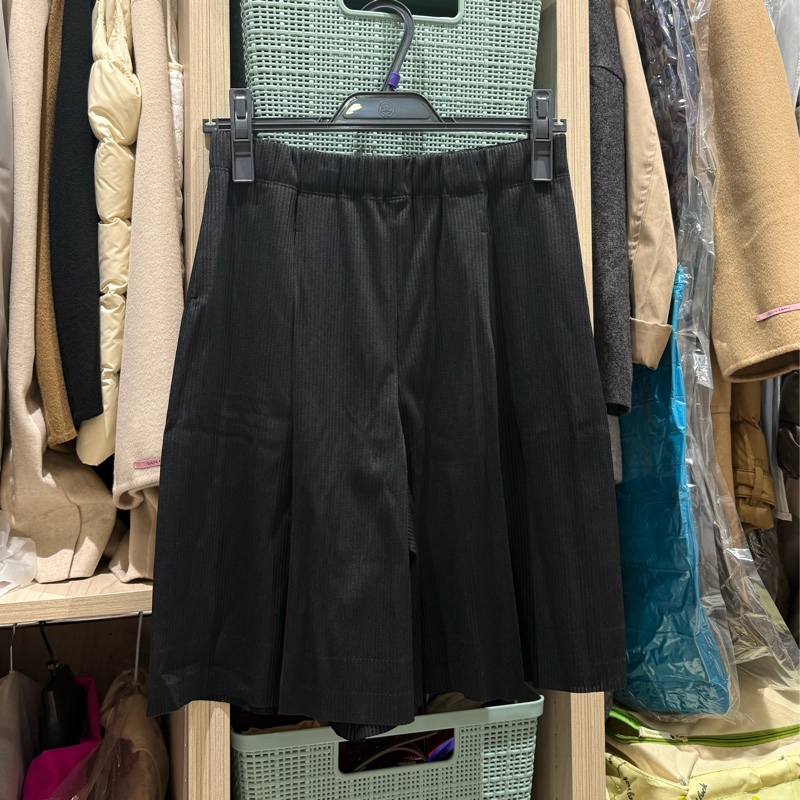 PLEATS PLEASE 休閒短褲(黑)-0