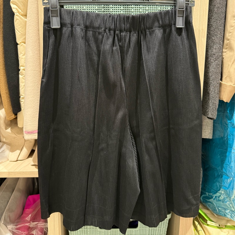 PLEATS PLEASE 休閒短褲(黑)-6