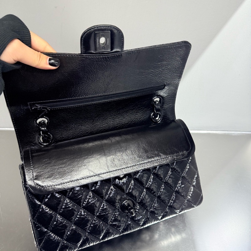 Chanel • 稀有全黑So Black 油臘牛皮Cf 25-5