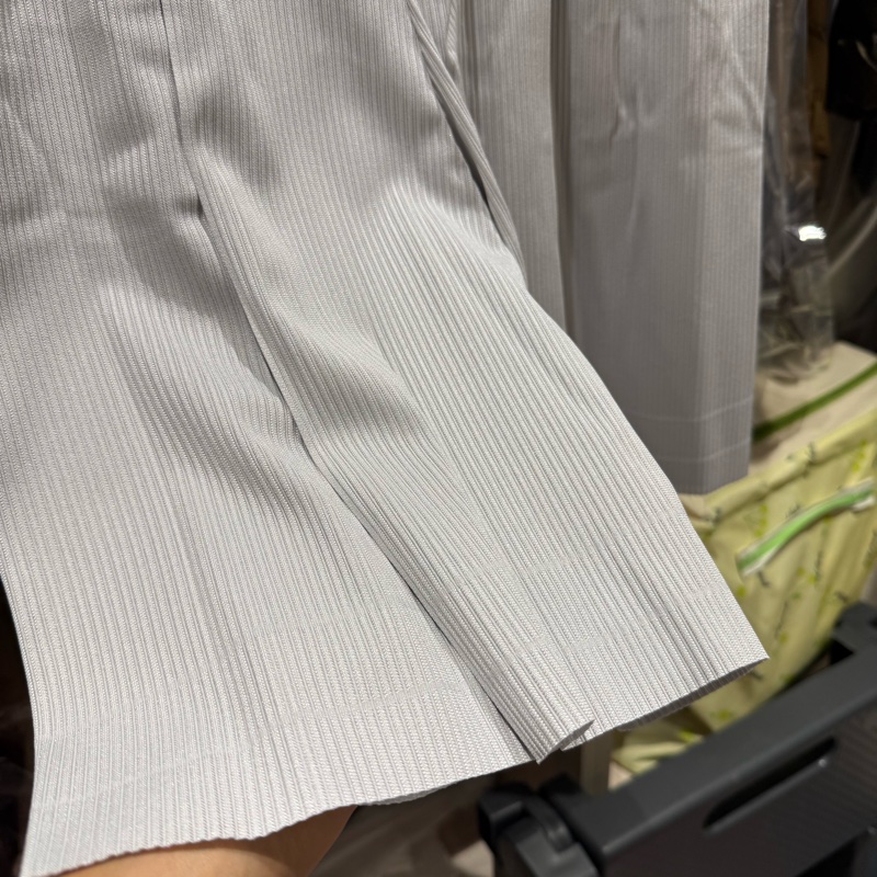 PLEATS PLEASE 休閒短褲(灰)-3