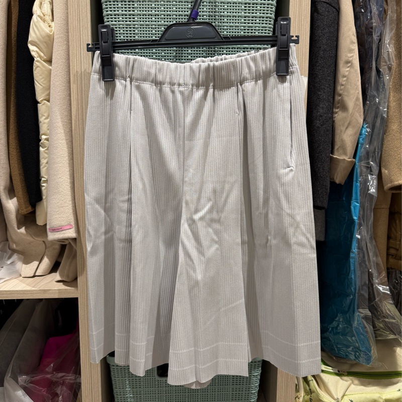 PLEATS PLEASE 休閒短褲(灰)-5