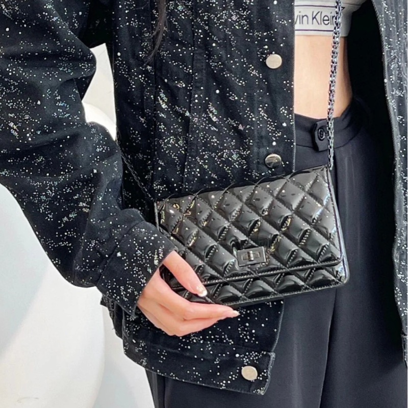 Chanel • 22a手工坊全黑2.55 So Black漆皮Woc鏈條包 近新有卡-3