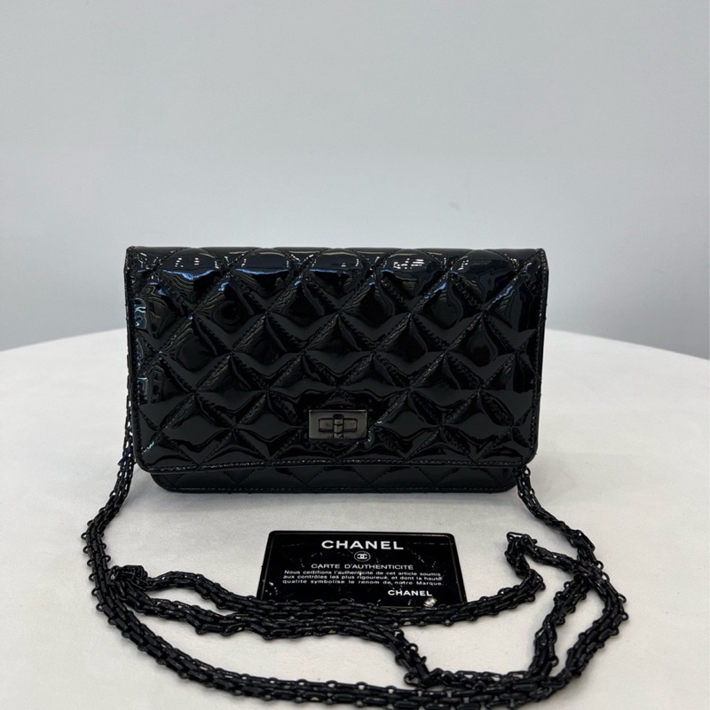 Chanel • 22a手工坊全黑2.55 So Black漆皮Woc鏈條包 近新有卡-4