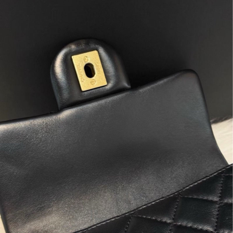 絕美神包😍超低價❤️🔥Chanel香奈兒黑金金球調解扣方胖子cf單肩斜挎包-7