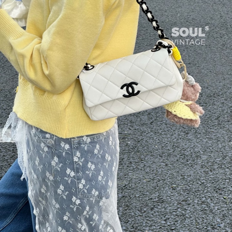 Chanel • 21c 黑白熊貓荔枝牛皮鏈條包 So Black-2