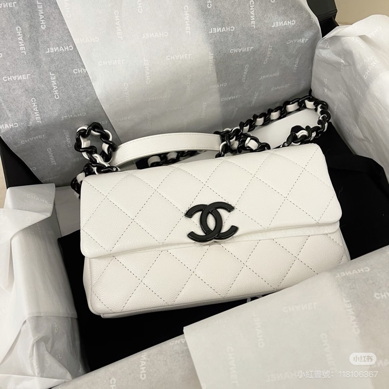 Chanel • 21c 黑白熊貓荔枝牛皮鏈條包 So Black-3