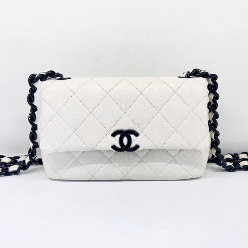 Chanel • 21c 黑白熊貓荔枝牛皮鏈條包 So Black-4