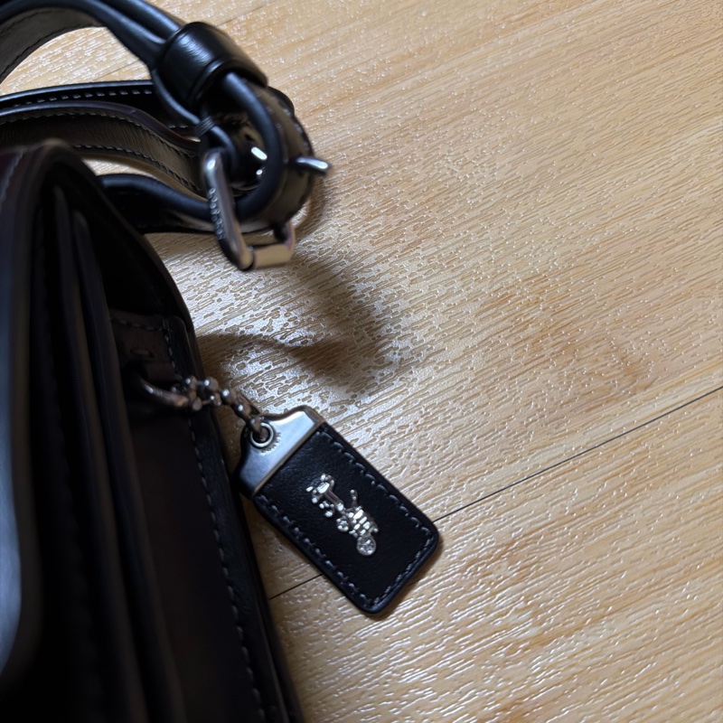 Coach Bandit18 黑色(銀釦)斜背包-11