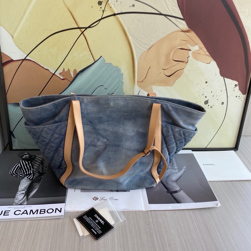 Chanel • 稀有丹寧牛仔花瓣大Logo托特包-4