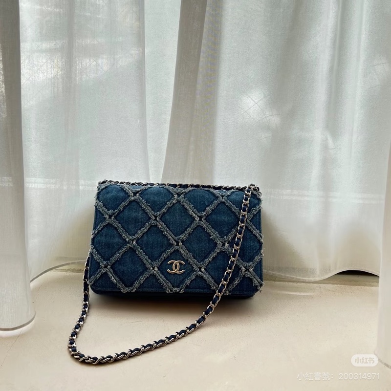 Chanel • 稀有丹寧牛仔外縫線銀釦Woc鏈條包 有卡-0