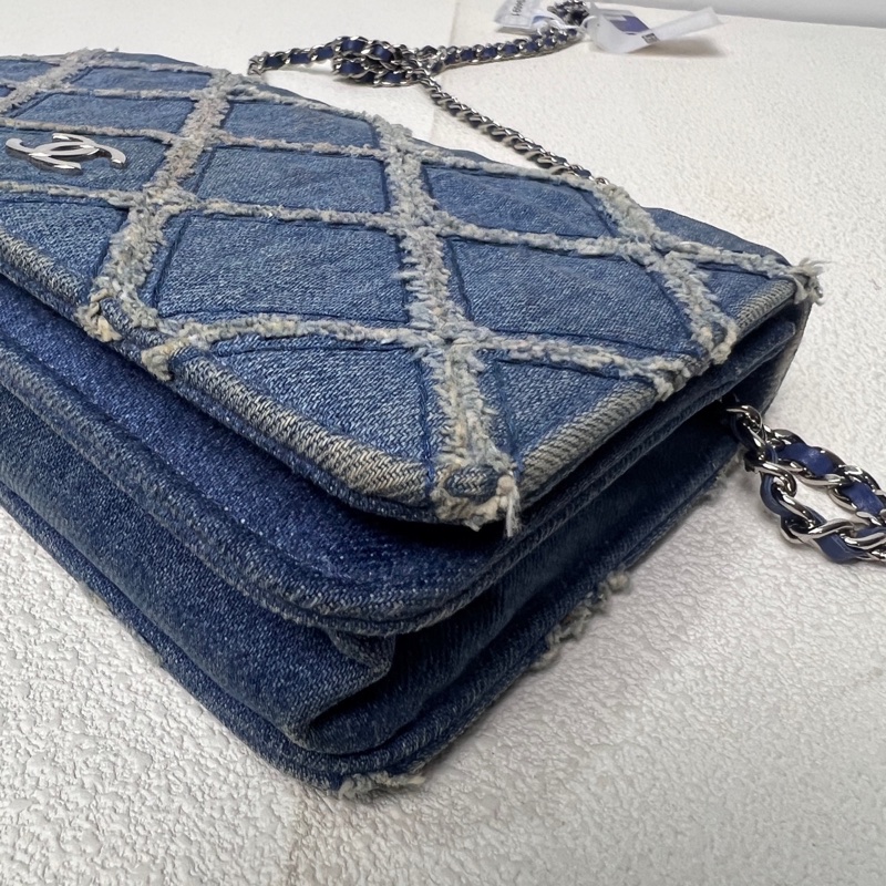 Chanel • 稀有丹寧牛仔外縫線銀釦Woc鏈條包 有卡-4