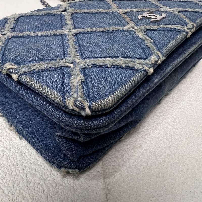 Chanel • 稀有丹寧牛仔外縫線銀釦Woc鏈條包 有卡-5