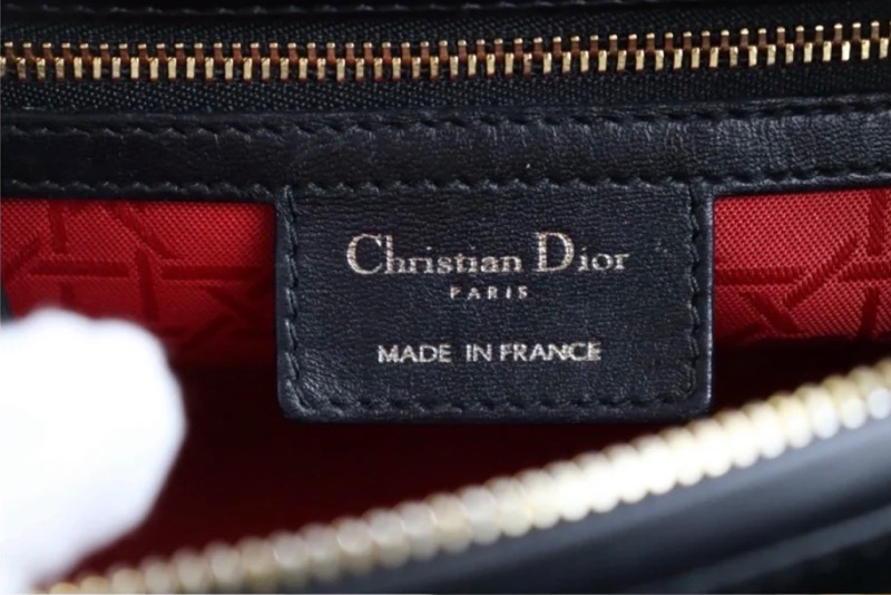 「JL精品代購」9新 Dior lady Dior 羊皮 黑金五格戴妃肩背手提包-9