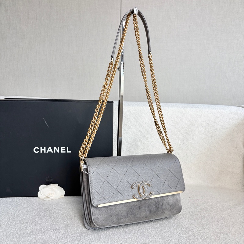 Chanel • 霧霾灰麂皮拼荔枝牛皮金釦鏈條包-8