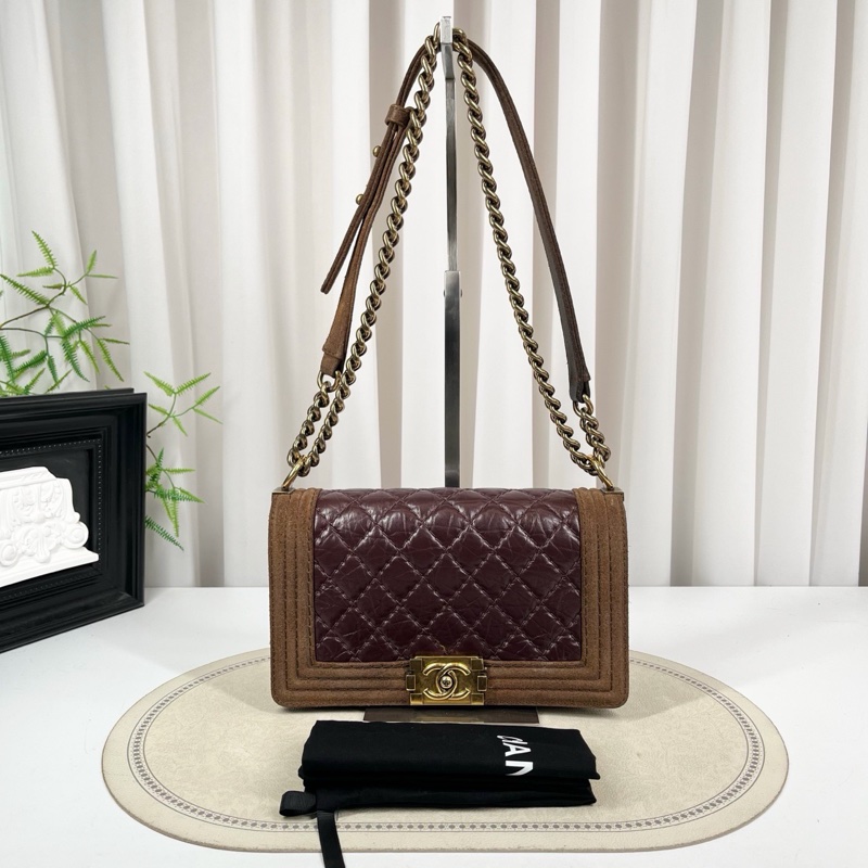 Chanel • Le Boy 25 波爾多紅牛皮拼棕色麂皮金釦中號-1