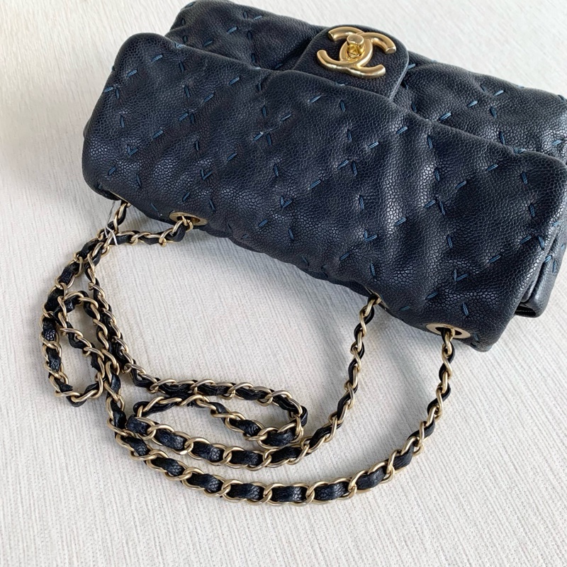 Chanel • 藍黑色外縫線荔枝牛皮Cf 25-8
