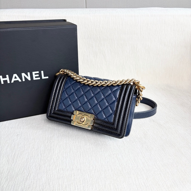 Chanel • 經典藍黑拼色羊皮金釦Le Boy 20 小號 全配有盒-3
