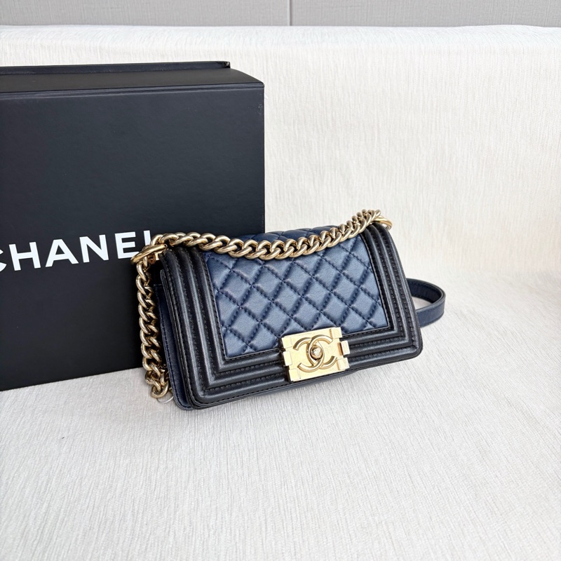 Chanel • 經典藍黑拼色羊皮金釦Le Boy 20 小號 全配有盒-5