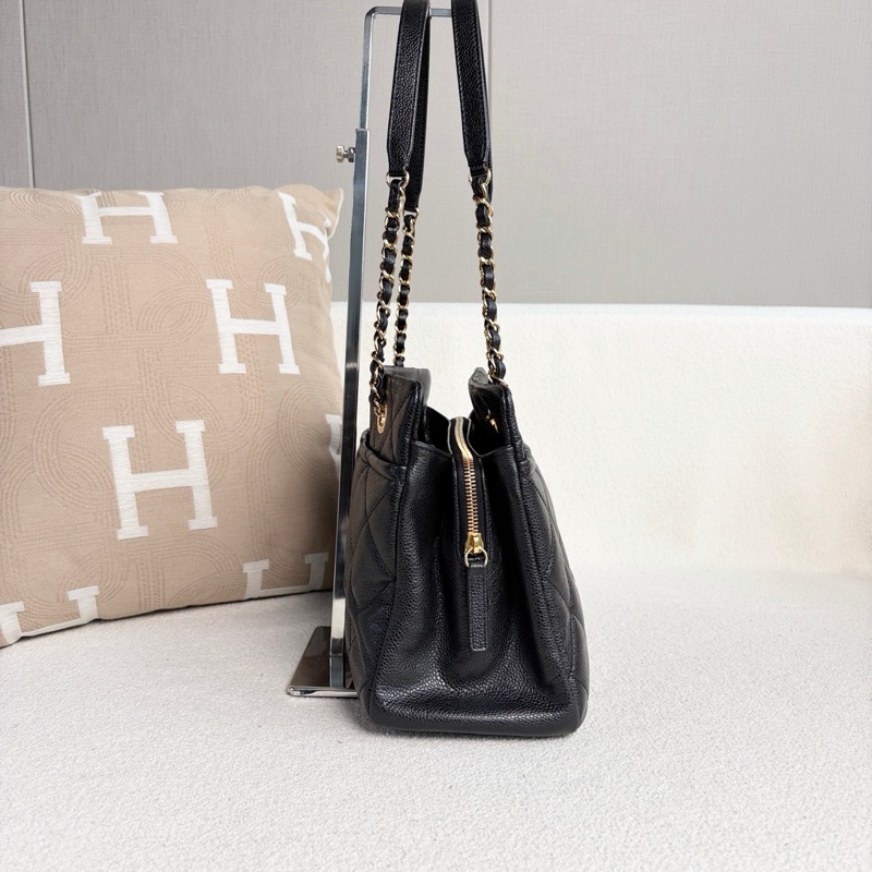 Chanel • 經典大Logo荔枝牛皮金釦托特包-5