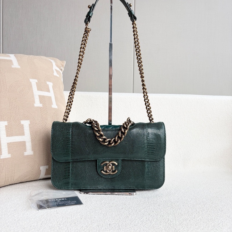 Chanel • 絕版孟買祖母綠蜥蜴皮金釦鏈條包 有卡-0