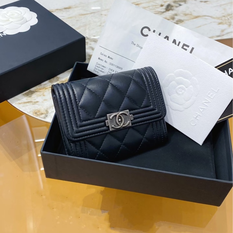 Chanel • 經典Le Boy黑銀羊皮三折短夾-2