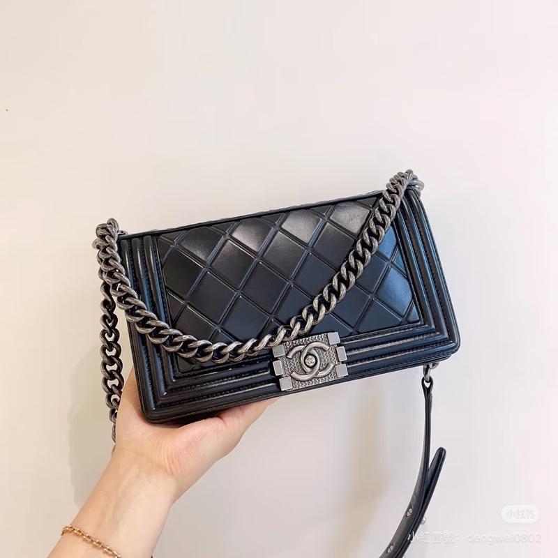 Chanel • 稀有薩爾斯堡菠蘿釦牛皮銀釦Le Boy 25 中號-2