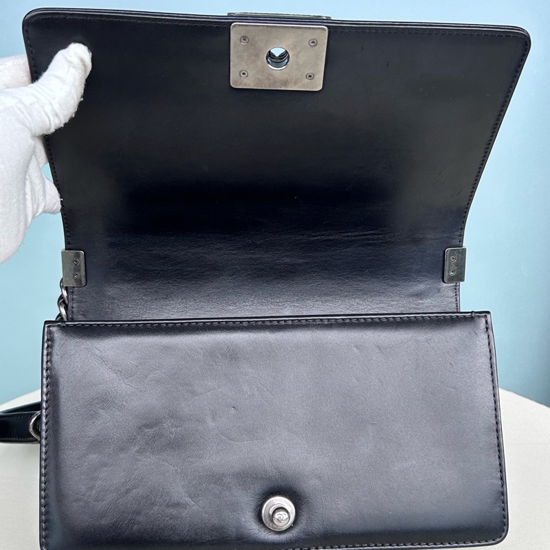 Chanel • 稀有薩爾斯堡菠蘿釦牛皮銀釦Le Boy 25 中號-8