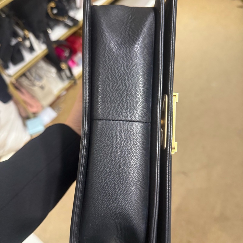 Chanel • 經典荔枝牛皮金釦Le Boy 25 中號-5