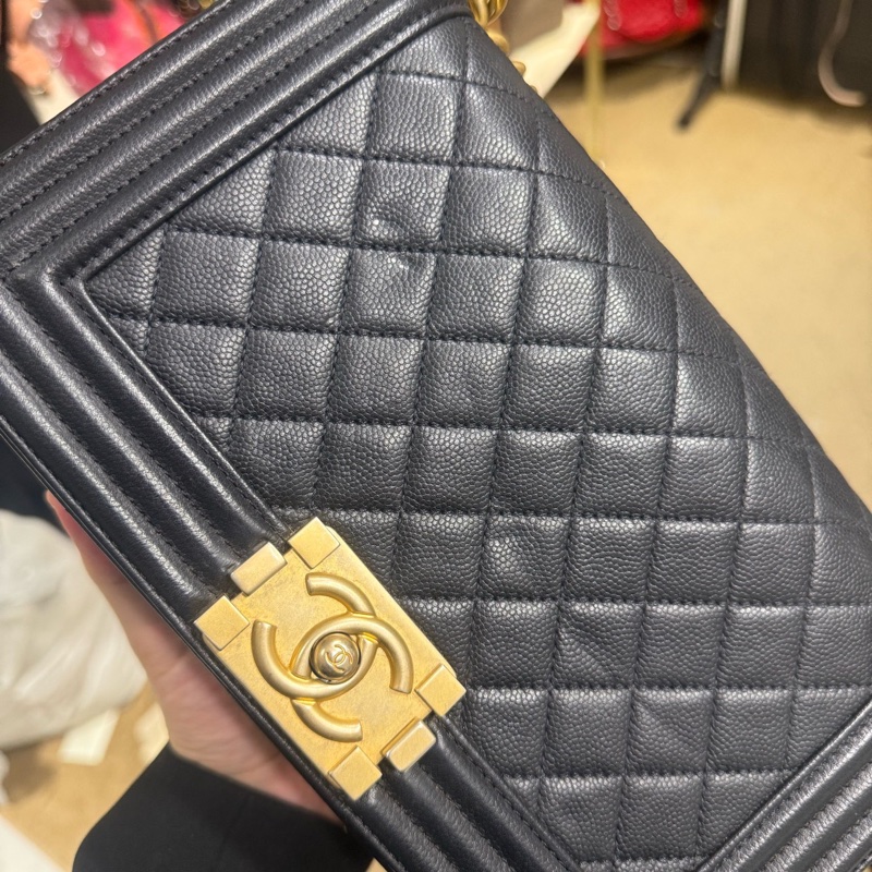 Chanel • 經典荔枝牛皮金釦Le Boy 25 中號-6