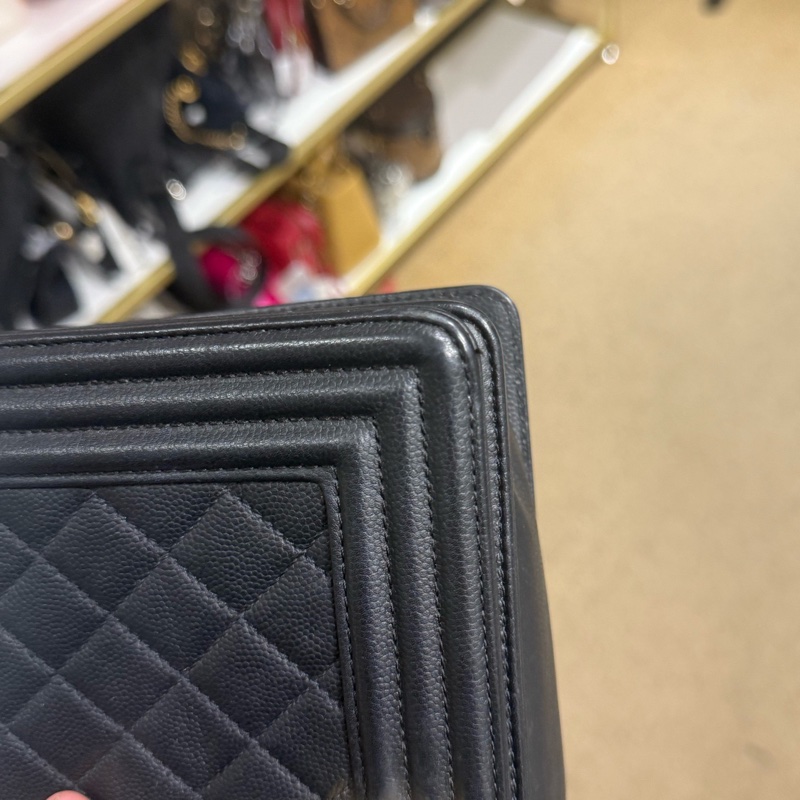 Chanel • 經典荔枝牛皮金釦Le Boy 25 中號-12