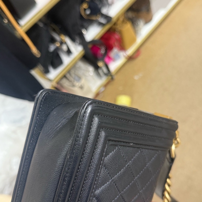 Chanel • 經典荔枝牛皮金釦Le Boy 25 中號-13